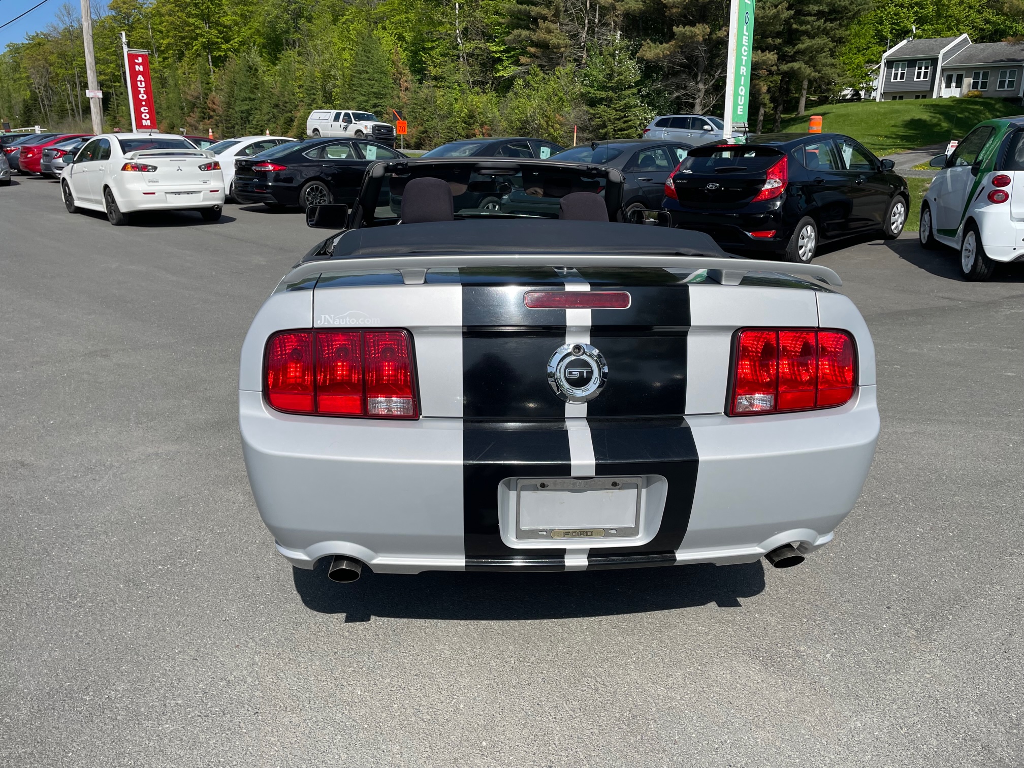 JN auto Ford Mustang GT, 4.6L, 5 Vitesses, Très propre!! 8609050 2007 Image 4
