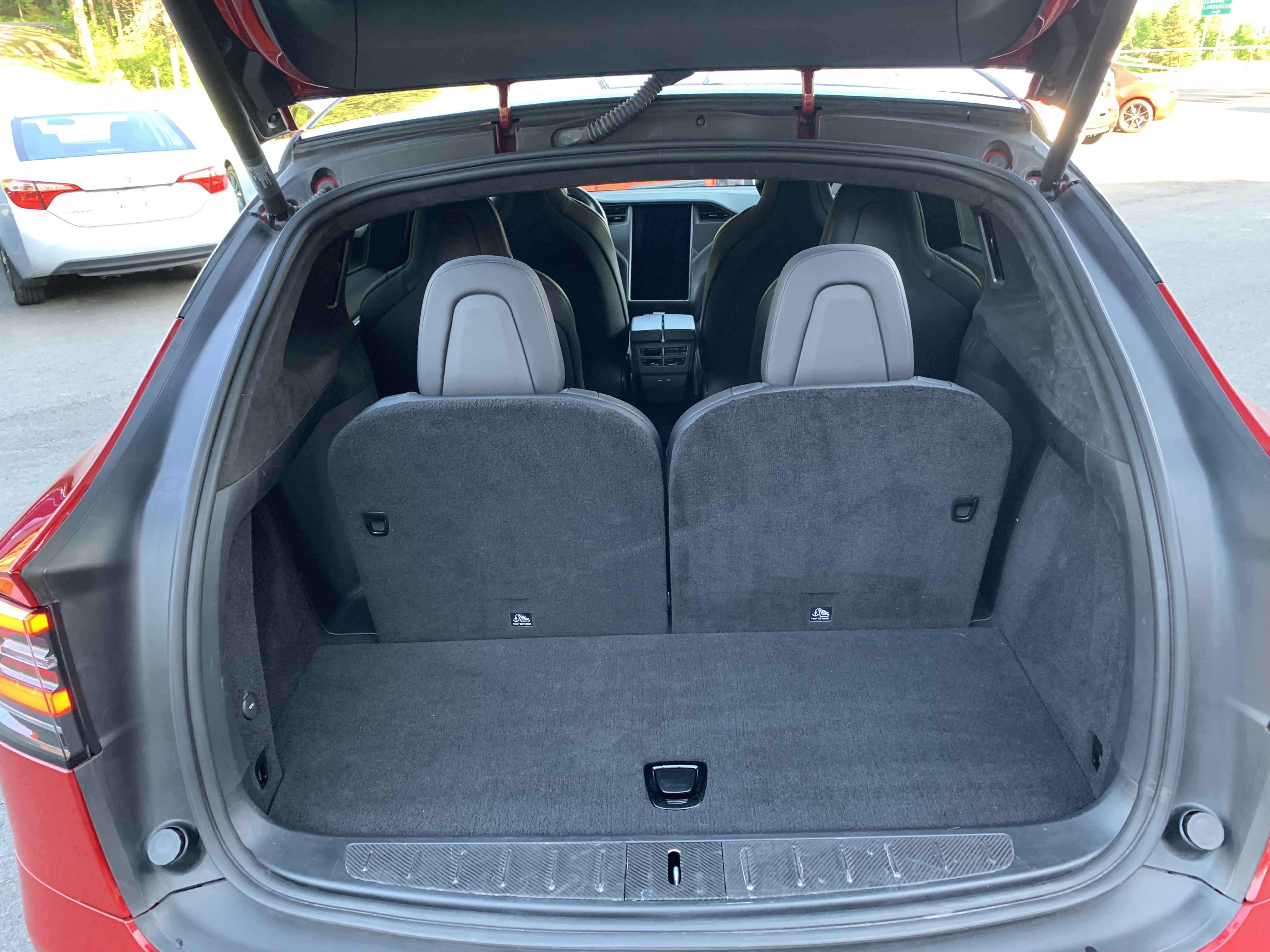 Véhicule Tesla Model S100D $64941 2018 à vendre près de Sherbrooke, JN Auto