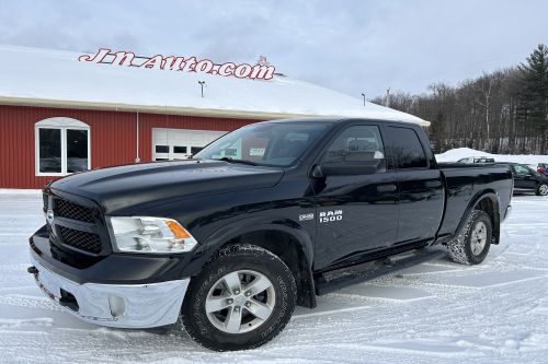 Dodge Ram 1500 2017 Hemi 5.7L Outdoorsman 4x4 Capacité remorquage  10210 lbs $ 29943