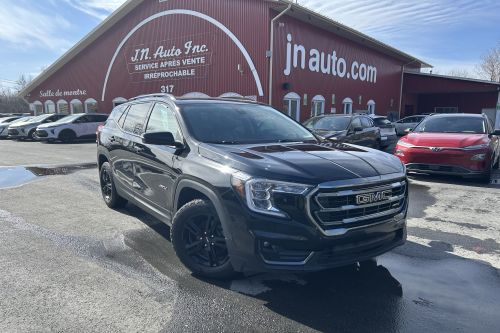 GMC Terrain 2022 AT4 AWD intérieur en cuir $ 30943